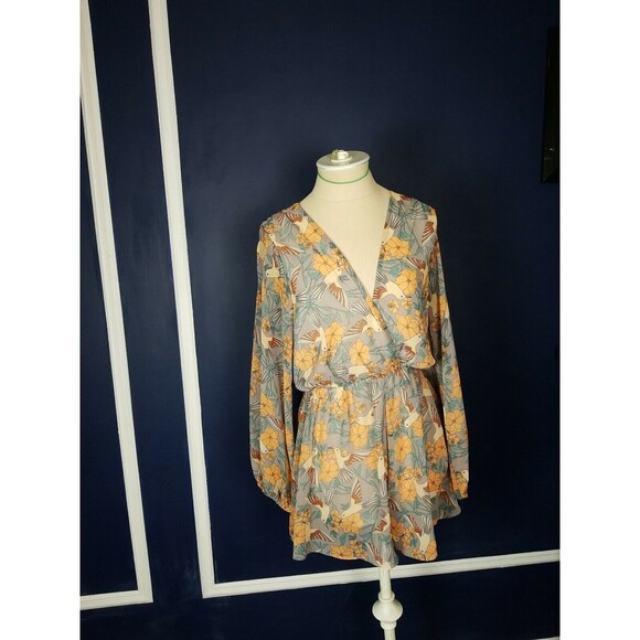 Audrey 3 + 1 Women's cold shoulder gorgeous floral print romper Medium - Picture 1 of 6